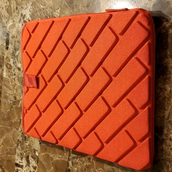 Tablet Protective Case (iPad 2) - Picture 2 of 7